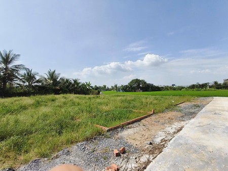 Bán đất Cần Đướt Long An, DT 107 M2, giá 1,5 tỷ