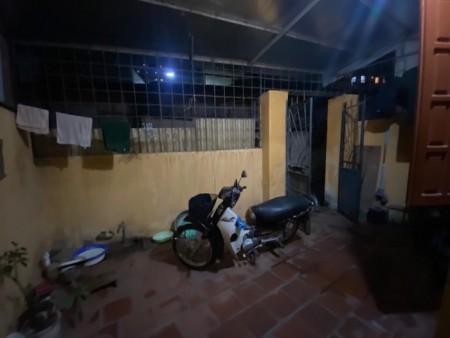 Bán nhà Ngọc Thuỵ 103 Lý Sơn 83m2 giá chỉ ~ 6 tỷ lh 0968001329
