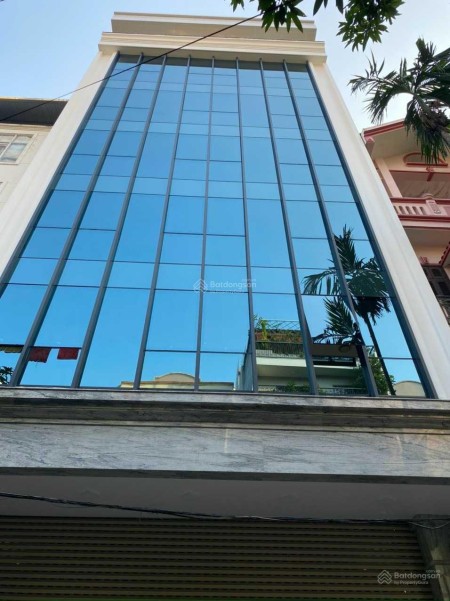 Cho thuê nhà mặt phố Nguyễn Khang, diện tích 100m2 * 5T, thông sàn, có TM, kinh doanh đỉnh. Giá 65tr