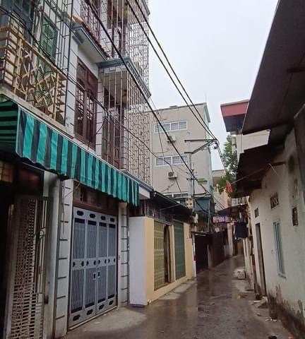 Mặt tiền 7.5 ngõ rộng 7 chỗ vào tận đất