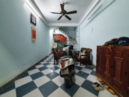 1 nhà ra ô tô - Ban gác đỗ cửa - Nhà đẹp 1 nhà ra ô tô - Ba gác đỗ cửa - Nhà đẹp