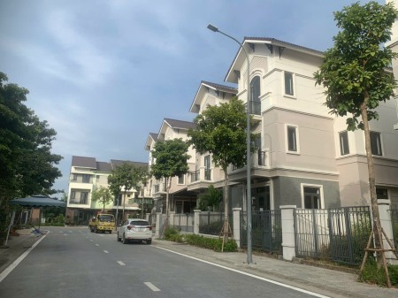 Shophouse 120m2 giá chỉ 10 tỷ, cách cầu Vĩnh Tuy 12km, kinh doanh sầm uất, đầu tư lợi nhuận x2x3