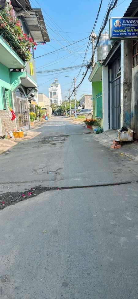 Bán nhà 4.5*18m lầu trệt. 3pn 2wc. Trần Văn Mười. Xtd hocmon
