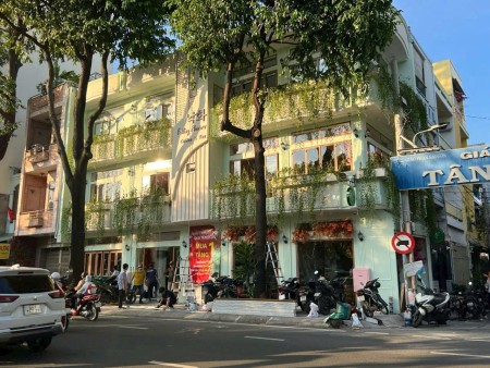 Ngang 18m - góc 2 mặt tiền Trường Sa Phú Nhuận - 3 tầng - vị trí siêu vip thương hiệu - giá 27.5 tỷ