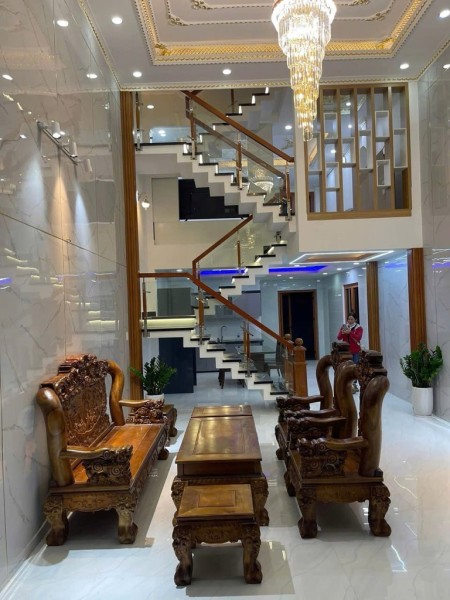 Nhà mới vào ở ngay 1/ Tô Ký, ấp Tam Đông, Hóc Môn - 138M2 - 3 Tầng - Chỉ 5 tỷ hơn