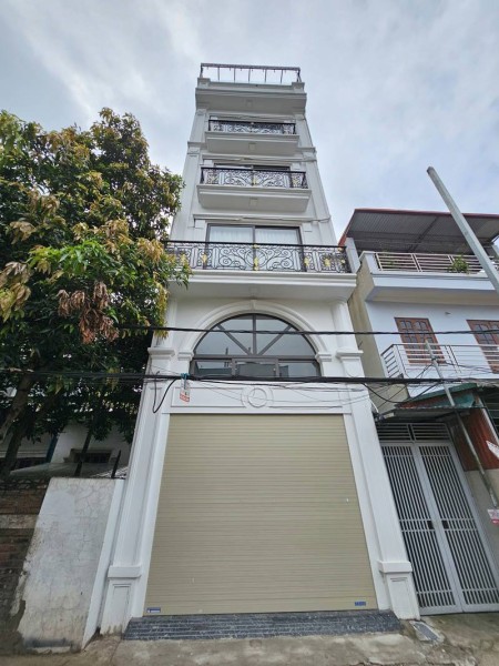 Siêu phẩm nhà đẹp Phố Trạm, LB, ô tô tránh, gara, KD, DT: 40m2, 6 Tầng, MT: 4.7m, GIÁ: 9.x Tỷ
