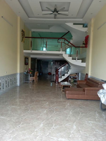 Chính chủ cho thuê văn phòng, nhà ở 4 tầng 1 lửng tại Quang Minh, Mê Linh 550m2