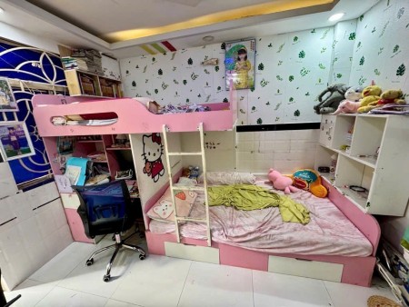 Nhà 2 tầng, 3 phòng ngủ, ngay Trường Chinh - Nhà còn mới ở ngay - Chỉ 3.X tỷ