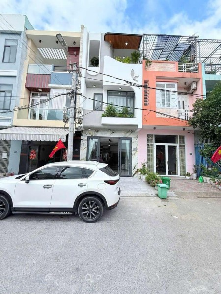 Nhà 3 tầng Xinh Đẹp đường Phan Thị Nể