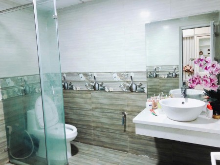 Chính chủ bán căn hộ TÒA RUBY CITY GIANG BIÊN: 69.5m2 - 2PN, 2WC
