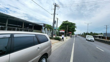 Ngộp. Bán Lô đất Mặt Tiền Quốc Lộ 1A. Gần Viện Cây Ăn Quả Miền Nam. DT 1.400m2. Giá bao rẻ 30%.