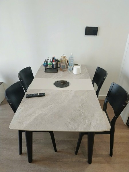 Bán căn 1N+1 43m2 toà S1 Vinhomes Smart City full nội thất giá 3,065 tỷ bao phí. Liên hệ: 0961355531