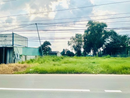 Kẹt tiền bán gấp lô đất 20X46=920M2 thổ cư ODT sát chợ trường học dân đông 540 triệu