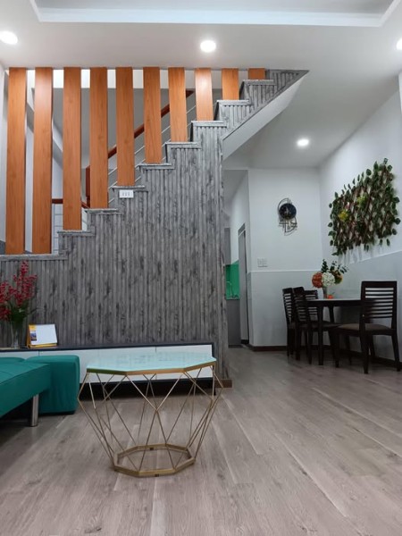 Bán nhà 1 lầu, 40m2 hẻm đường 359, Phước Long B, quận 9 giá chỉ 3,8 tỷ