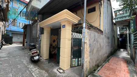 Bát Khối - Long Biên - Cần bán lô góc 2 mặt thoáng - 52m2 giá 5,6 tỷ