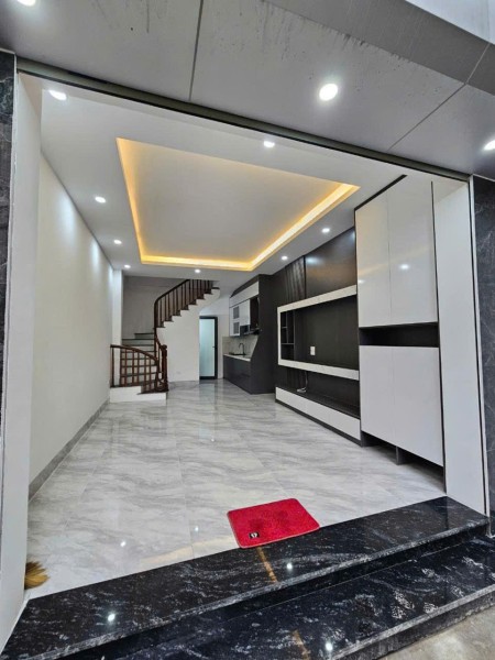 Bán nhà 40m2 Kiêu Kỵ Gia Lâm, giá 4 tỷ 350