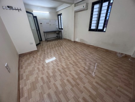 Cho thuê nhà trọ 30m2, 3,8 triệu, tại Số 29B, Ngách 91, Ngõ 185 Chùa Láng, Đống Đa, HN