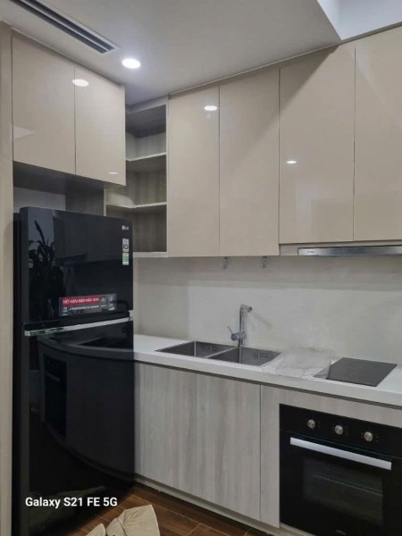 Gấp ! Căn 47m2 view hồ full đồ tại Masteri Vinhomes Smart City. Giá chỉ 4,1 tỷ