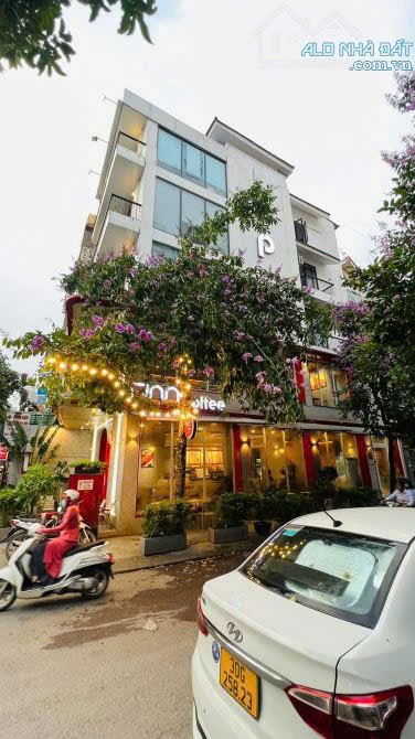 Chính chủ gửi bán nhà mặt phố Lê Lai, DT 70m2, Mặt tiền 6m, lô góc 2 thoáng, KD sầm uất, giá đầu tư