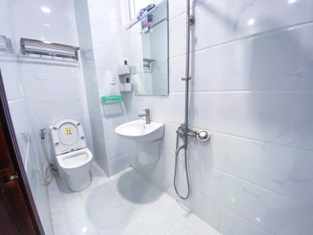 Chung cư Screc, P12, quận 3, nội thất, 2p, 2wc, 78m2, giá 14,5tr