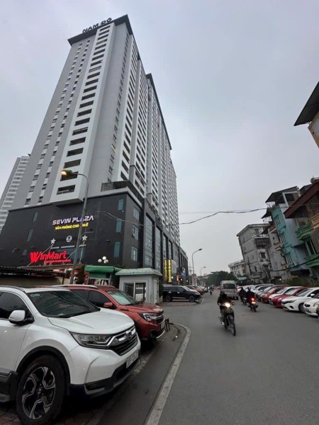 Hoa hậu Hoàng Mai - Hàng xóm chung cư Nam Đô - Ô tô đỗ cửa - Kinh doanh ngày đêm