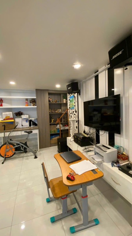 Đi đến slide 6