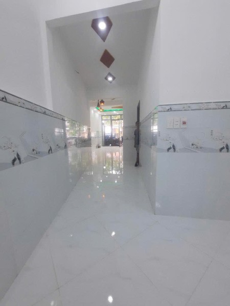 Chính chủ bán nhà mặt tiền Huỳnh Tấn Phát Nhà 81m2, mới xây 6m x13,5m. Giá chỉ 6,8 tỷ.
