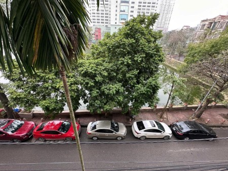 Bán nhà 6 tầng thang máy mặt hồ Chùa Láng - Đống Đa