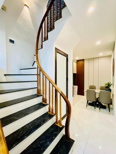 Hiếm có khó tìm, đúng 1 căn duy nhất tại Xã Đàn 2, Gần Ô tô, 39m2