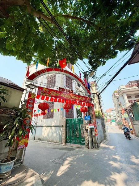 Nhà dân xây rộng đẹp - Phố vip - Ngõ ô tô tránh - Ô tô đỗ cửa - Bãi đỗ xe sau nhà