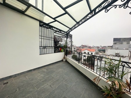 Siêu phẩm Ngọc Thụy - 43m 6 tầng gara - Thang máy - Full nội thất