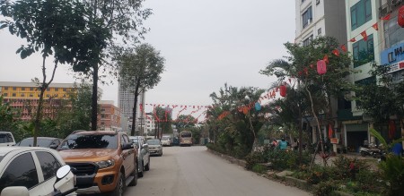 Bán nhà 69.5m² Vạn Phúc, Tố Hữu, Hà Đông Vị trí đẹp, ô tô tránh, vỉa hè rộng