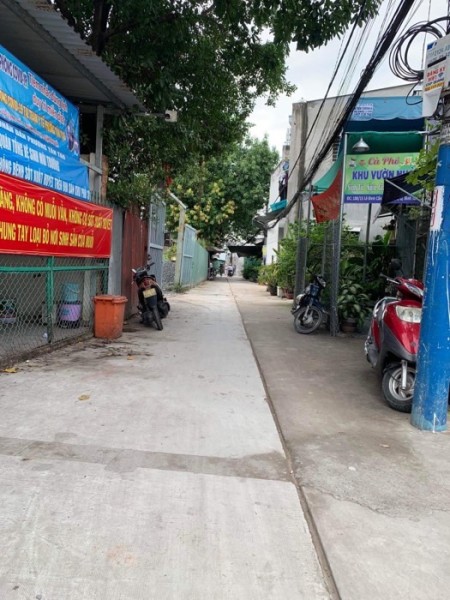 Bình Tân - Nhà đpẹ 1 trệt 1 lầu - Hẻm xe hơi đậu trước cửa - 64M2 - Chỉ hơn 4 tỷ