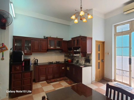 Gần công viên! Hẻm 5m thông Nguyễn Xí - Quốc Lộ 13. (4x15m) vuông vức. Tự khai thác 150tr