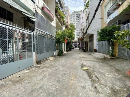 Cần bán nhà Ông ích khiêm 81m2, 3 tầng – sân thượng, hẻm xe tải hơn 7m