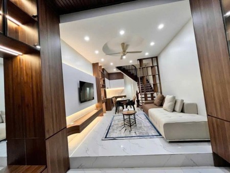 (Hiếm) Trung tâm Văn Quán - Trần Phú - Vài bước ra tàu điện - Nội thất xịn sò.