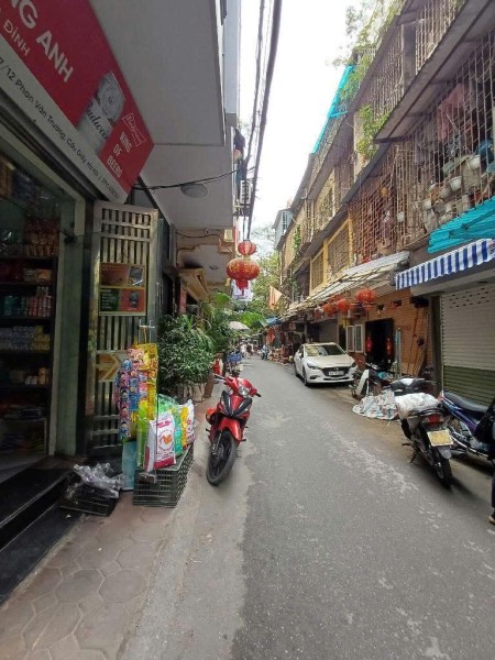Bán nhà Hoàng Hoa Thám - Ba Đình, Hà Nội - 32m² (Chính chủ - Hiếm có).