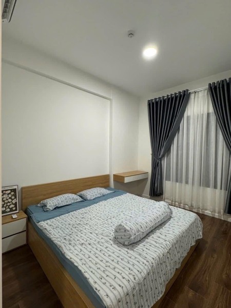 Chung cư Screc, Trường Sa, P12, Q3: 2p ngủ rộng, mới, nội thất, 14tr/th