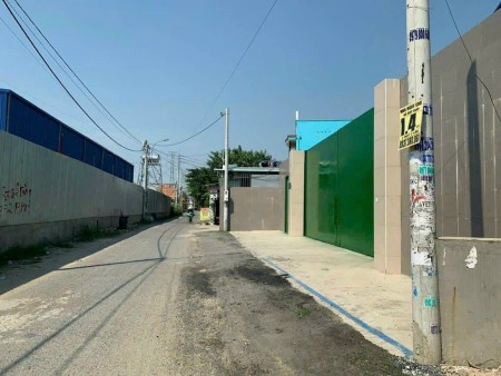 Bán xưởng xây mới đẹp kiên cố Phường An Phú Đông Quận 12, DT 1700m2 cách Quốc Lộ 1A 100m sổ hồng