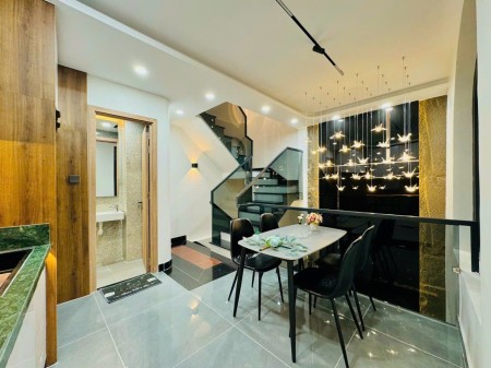 Siêu phẩm góc 2 mặt hẻm ô tô, khu Phan Xích Long, Phú Nhuận - Full nội thất, 38.7m²