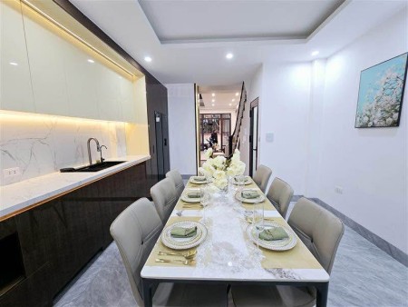 Siêu hiếu khó kiếm, Phố Lĩnh Nam 45m2, Gần Time City, 5.5 tỉ