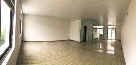 Cho thuê sàn tầng 2 80m2 giá 8tr tại Vinhomes Marina