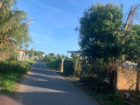 Bán đất full thổ cư – Đường ô tô vào tận nơi – Vị trí đẹp tại Vạn Ninh, Khánh Hòa
