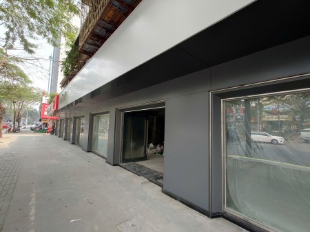 Chính chủ cho thuê mặt bằng tầng 1 phố Thái Hà, 166m2, 222m2, mặt tiền rộng, giá hợp lý