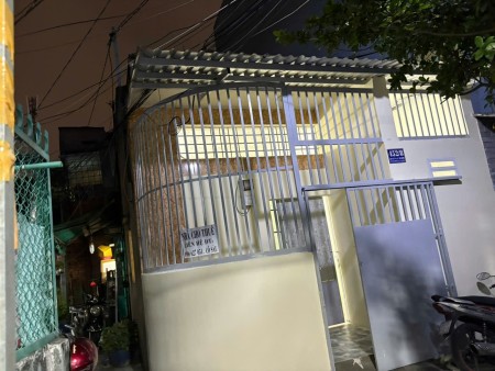Nhà 2 mặt tiền hẻm cần cho thuê, thuận tiện kinh doanh buôn bán