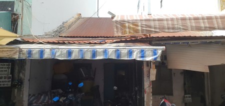 Gò Vấp, Lê Thị Hồng, bán nhà C4 mặt tiền chợ CC26, diện tích 6.3 x 18m, giá 12.5 tỷ