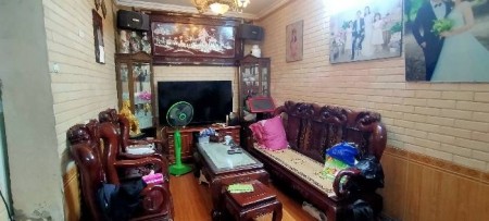 Nhà riêng Minh Khai - Oto đỗ cổng - 4 tầng - Gần phố 5m