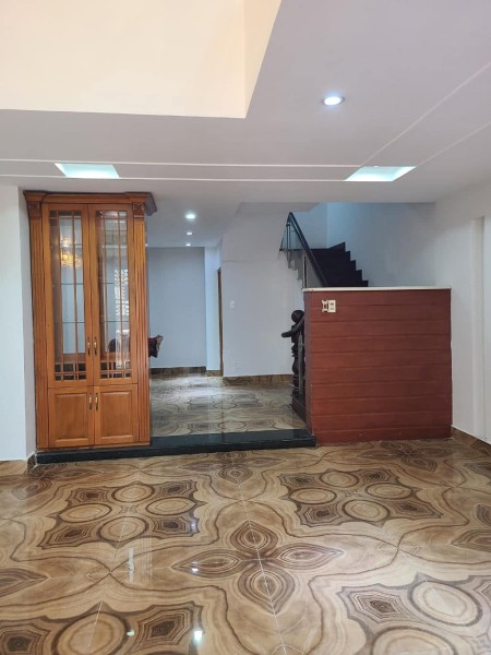 Cần bán gấp nhà hẻm xe tải thông, 5 tầng, 60m², vuông vức, P11, Bình Thạnh