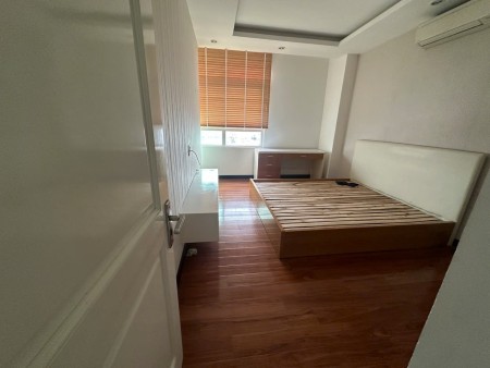 Bán căn hộ Penthouse Cộng Hòa Plaza, 4Pn3Wc 150m2 Nội Thất Y Hình 7.9 Tỷ Sổ Hồng Tel 0942811343