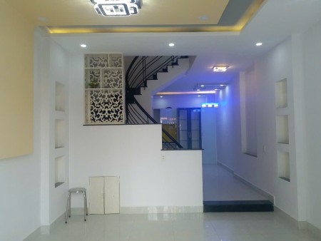 Bán nhà Bình Tân (HXH 6m đường Lê Văn Quới); 4x10.5m; 2 lầu; Sổ hồng hoàn công; 5.5 tỷ